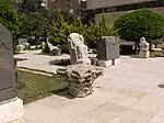 Statuen im Hof des Museums