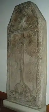 Die Grabplatte in der Pfarrkirche Alland