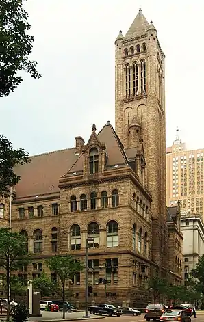 Das Allegheny County Courthouse in Pittsburgh, seit 1973 im NRHP gelistet