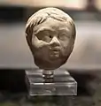 Kopf eines JungenPfeifenton, 70-150 n. Chr.AO: PADZH