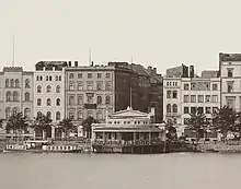 Eckgebäude 1880 (links hinter dem Alsterpavillon)