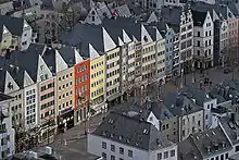 Aufnahme von einem Turm des Kölner Doms (hinten rechts)