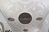 Stuckdekor und Deckenmalerei im Langhaus