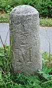 Halb-Meilenstein der Altona-Neustädter-Chaussee (bei Flachsröste, gegenüber der Gedenkstätte Ahrensbök)
