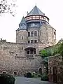Geschützturm vom Burghof aus