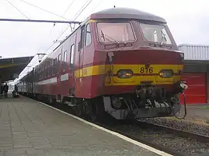 Reihe AM 75 im Bahnhof von Boom