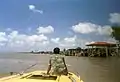 Anlegestelle in Nieuw-Amsterdam, letzter Pit-Stop Richtung Mündung des Suriname, 2003