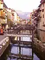 Wehr an der Rue de la République in Annecy