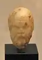 Inv. B 372: Bildnisköpfchen des Sokrates; von einer Sitzstatuette aus Pergamon.