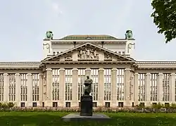 Die Fassade des Staatsarchivs, 2014