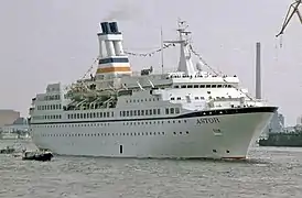 Astor 1984 in Farben der Safmarine in Hamburg