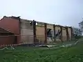 Ausgebrannte Mehrzweckhalle