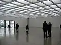 Der große Ausstellungssaal mit der vollflächigen, 1400 m² Oberlichtkonstruktion
