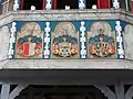 Wappen an der Orgelempore