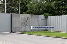 Eingangsbereich Bundesnachrichtendienst in Pullach.