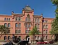 Frontansicht der Kaserne vom Altewiekring