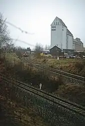 Zug aus Warmensteinach zwischen Bf Bayreuth-St. Georgen und Bayreuth Hbf