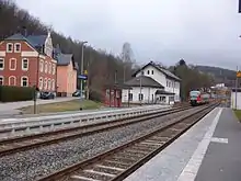 Bahnhof Fährbrücke mit Erzgebirgsbahn (2016)