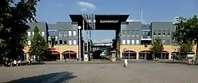 Bahnhof Hennigsdorf und Bahnhofsvorplatz