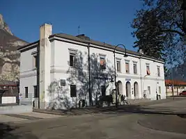 Aufnahmsgebäude 2015