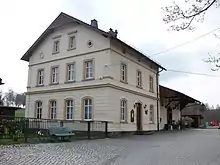Bahnhof Walthersdorf (Erzgeb), Straßenansicht (2016)