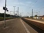 Bahn­stei­ge (2016)