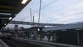 Empfangsgebäude 2014 nach dem Umbau mit dem Neubau des Busbahnhofs mit Parkhaus