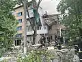 Durch eine russische Rakete zerstörtes Wohngebäude in Bachmut