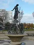 „Brunnen der Jugend“Berlin-Neu-Hohenschönhausenmit Figuren von Senta Baldamus