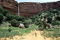 Wasserfall von den Bandiagarafelsen