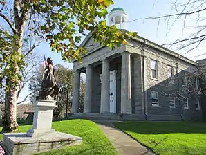 Das Barnstable County Courthouse, gelistet im NRHP