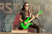 Gitarrist Kasperi Heikkinen