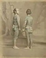 Tätowierte Japaner, handkolorierte Fotografie von Felice Beato (um 1870)