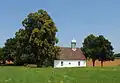 Die Wallfahrtskapelle an der Straße nach Beiswang wurde um 1680 erbaut.