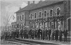 Bensdorf bei Eröffnung des Bahnhofs Gleise 3–1 Nordseite