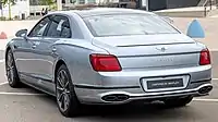 Heckansicht V8
