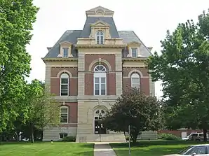 Das Benton County Courthouse in Fowler, gelistet im NRHP