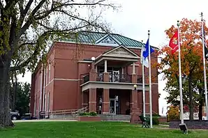 Das Benton County Courthouse in Warsaw