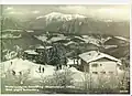 1934: vorne rechts – Bergstation des Sesselliftes, hinten links – Liechtensteinhaus