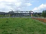 Westpark des Parks am Gleisdreieck auf dem Gelände des Güterbahnhofs mit dem Viadukt der U-Bahn-Linien U1/U3, Blick in Richtung Potsdamer Platz