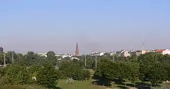 Vom Rodelberg aus gesehen, hinten rechts der Fernsehturm