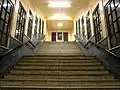 Treppen zum Bahnsteig im März 2014