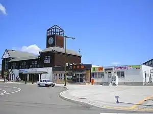 Ansicht des Bahnhofs (Juni 2009)