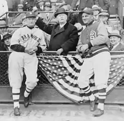 Bill McKechnie, John H. McCooey und Max Carey, 1932