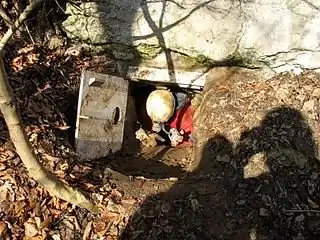 Eingang zur Blätterhöhle (Zustand im Sommer 2005)