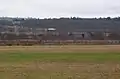 Blick von Norden auf das Sondermunitionslager mit Turm und Bunker
