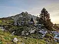 Blick zur Bürgle beim Auf-/Abstieg via Morgetepass