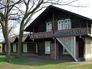 Das Blockhaus aus dem Kneipenviertel der Ausstellung (2010)