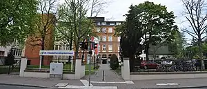 St. Elisabethen-Krankenhaus, Haupteingang (2012)