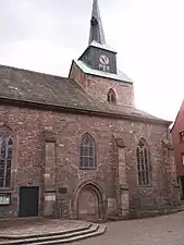 St. Nicolai, Boden­werder, Weser: keine Wand­auf­lösung, keine Höhe